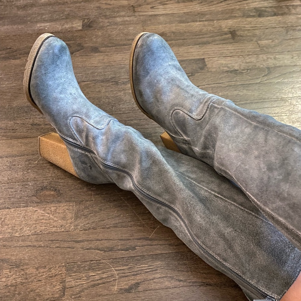 meToo (soho) distressed blue-gray knee-high boots size 8.5